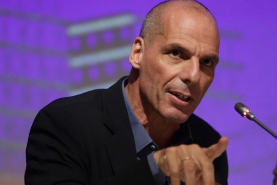 Γ. Βαρουφάκης: Αφορολόγητο πετρέλαιο για τους εφοπλιστές, αλλά το πληρώνουν οι αγρότες