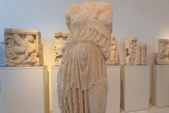 Το άγαλμα της θεάς Αθηνάς για 4 χρόνια στη Σικελία