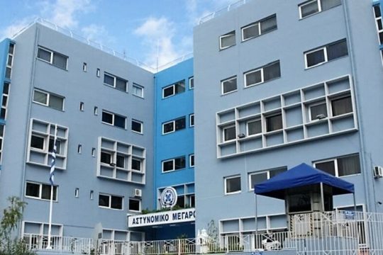 Φιάσκο της ΕΛ.ΑΣ. με ομαδική απόδραση