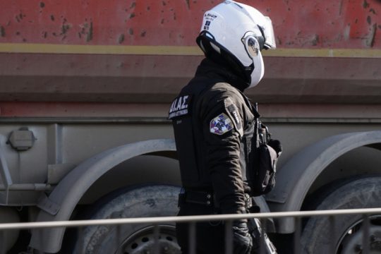 Αστυνομικός χτύπησε μέχρι θανάτου Ρομά