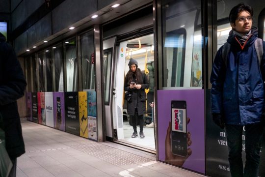 Φοβού τους… Δανούς και μάσκα μη φέροντας