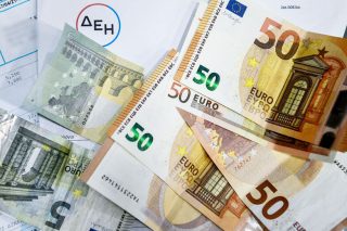 Αναζητούν… μουτζούρη για το ρεύμα