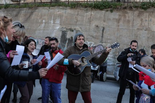 Νότες οργής και συμπαράστασης