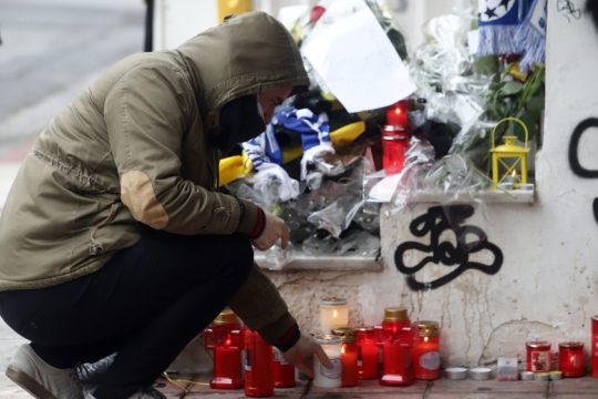 ΣΥΡΙΖΑ και ΜέΡΑ25 ζητούν να ερευνηθεί διασύνδεση της δολοφονίας του Άλκη με την ακροδεξιά