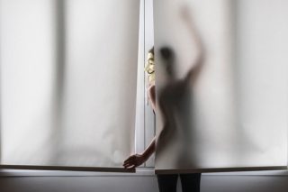 Κομψή, ολομόναχη και αυτοεξόριστη την εποχή της καραντίνας