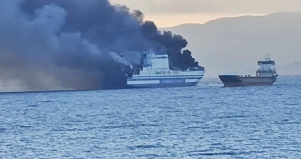 Απεγκλωβίστηκαν ζωντανοί οι δύο οδηγοί – Αγωνία για τους αγνοούμενους στο Εuroferry Olympia