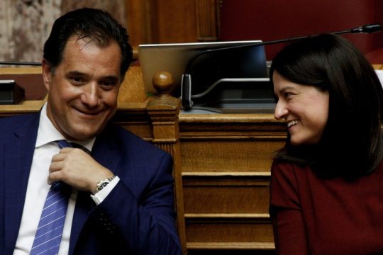 Ηλιόπουλος: «H Kεραμέως διαφημίζει τζάμπα το μαγαζί του Γεωργιάδη»