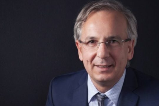 «Τους προκαλώ να δώσουν τα στοιχεία για τους θανάτους εντός και εκτός ΜΕΘ»