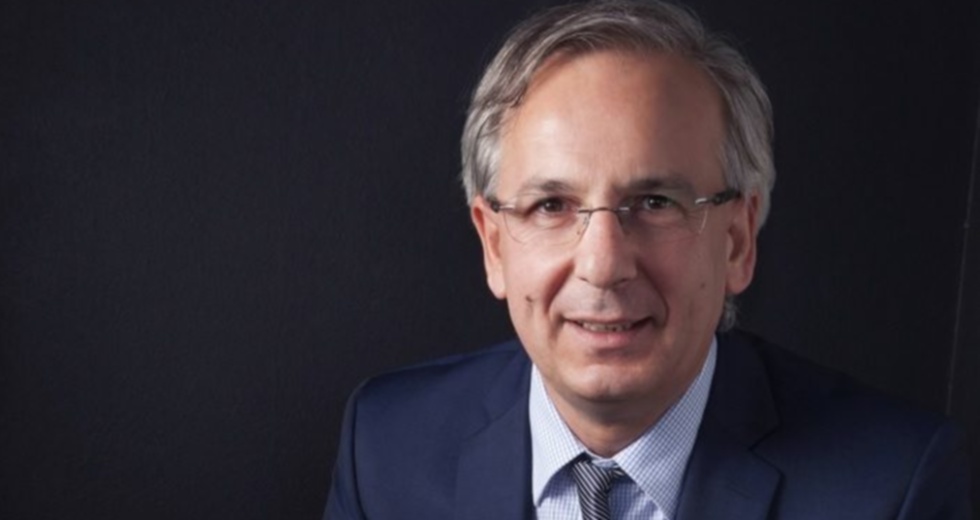 «Τους προκαλώ να δώσουν τα στοιχεία για τους θανάτους εντός και εκτός ΜΕΘ»