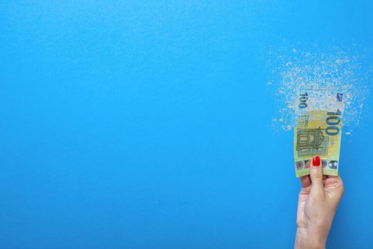 Η ενεργειακή κρίση σβήνει τα χαμόγελα