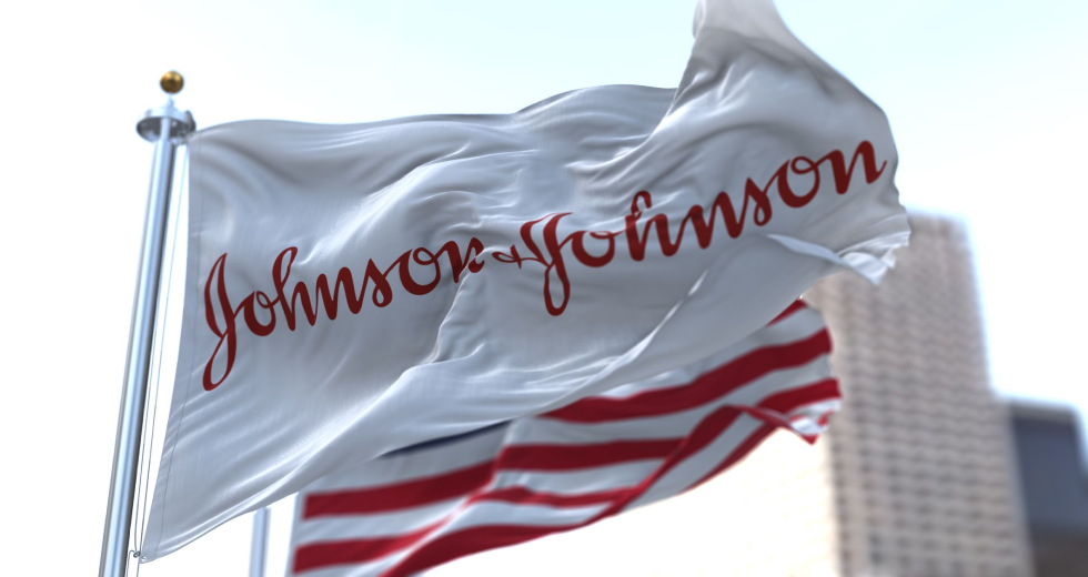 Η J&J σταμάτησε την παραγωγή του εμβολίου της για τον κορονοϊό στην Ευρώπη