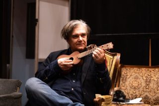 Τότε που ήμασταν «νέοι, τυχεροί και αφελείς»