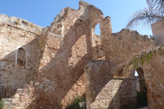 Λόφος Καστέλλι: Τα Χανιά αντιστέκονται στην ξενοδοχοποίησή του