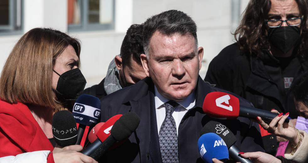 Ομοφοβία και ψέματα με το «καλημέρα»