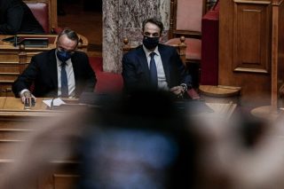 Κυβερνητικές κινήσεις που μυρίζουν… εκλογές