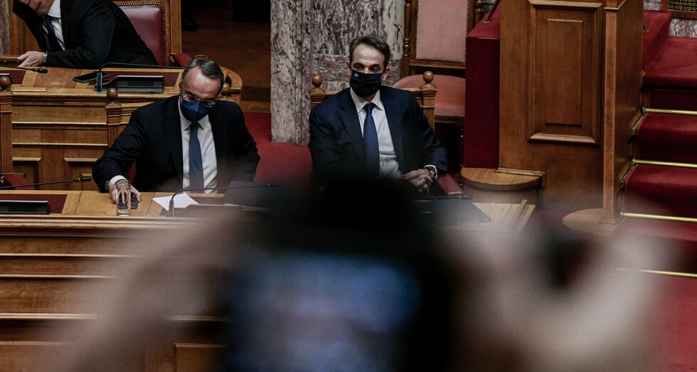 Τρικυμία στο Μαξίμου