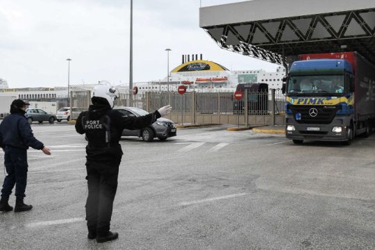 Λιμάνι Πάτρας: Νεκρός αλλοδαπός που προσπάθησε να ταξιδέψει κρυφά