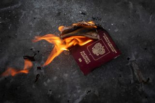 Αναθέματα, κυρώσεις και ακυρώσεις