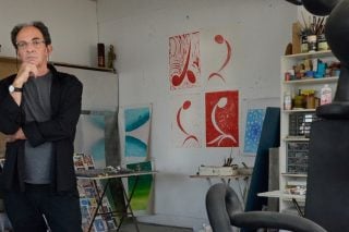 «Θέλω η εικαστική γλώσσα μου να απευθύνεται σε όλους, να είναι δημοκρατική»