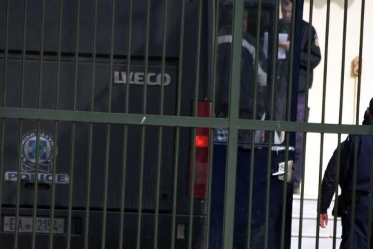 Μετατόπιση… ευθυνών για την απόδραση των κρατουμένων στα Χανιά