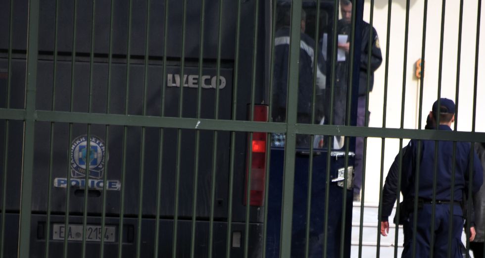 Μετατόπιση… ευθυνών για την απόδραση των κρατουμένων στα Χανιά