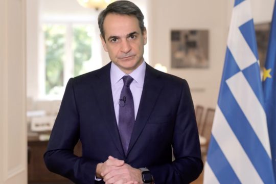 Νέα επικοινωνιακά παιχνίδια Μητσοτάκη με μείωση ΕΝΦΙΑ