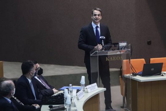 Τώρα κάνει και μαθήματα ανεξαρτησίας της Δικαιοσύνης