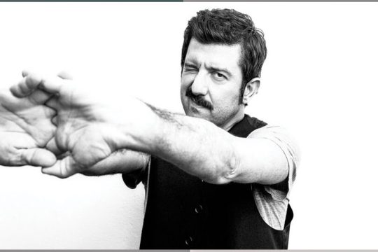 «Με κάνουν να νιώθω σαν ένα εξωγήινο ον»