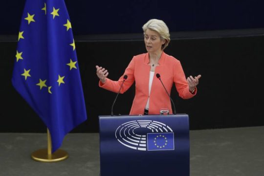 Πρόταση για κατάταξη πυρηνικής ενέργειας και φυσικού αερίου ως «πράσινα» για επενδυτικούς σκοπούς