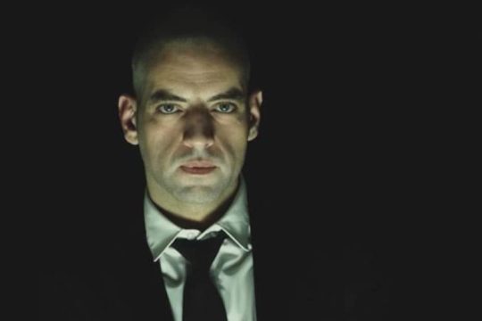 “Pull me out”: Το νέο τραγούδι του Πάνου Μπίρμπα σε πρώτη προβολή στην efsyn city