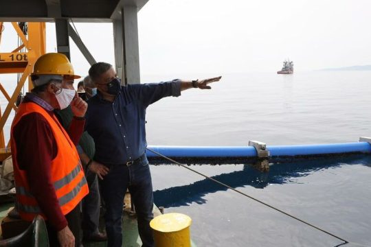Πρώτα τα εγκαίνια και μετά το… έργο
