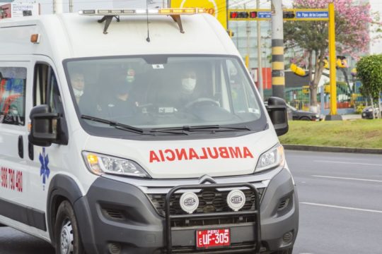 Δεκάδες νεκροί και τραυματίες από πτώση λεωφορείου σε χαράδρα στο Περού
