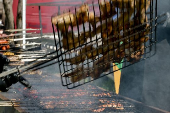 Επιστολή για τις ψησταριές στα σχολεία την Τσικνοπέμπτη!