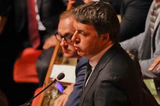 Γενναία αμοιβή ως «σύμβουλος» εισέπραξε ο Ματέο Ρέντσι από αραβικές χώρες