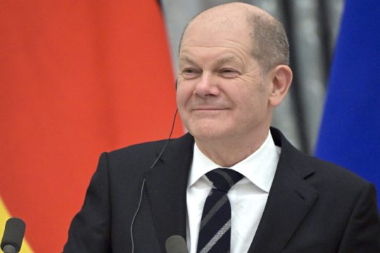 Η ώρα της αποκλιμάκωσης