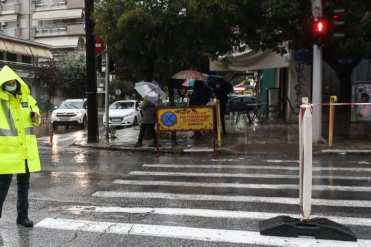 Επιδείνωση του καιρού με βροχές και καταιγίδες