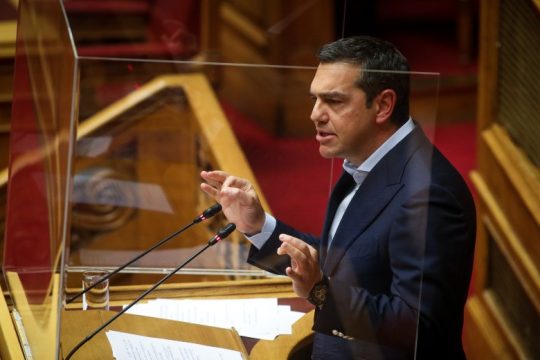 «Ανοίξατε την κερκόπορτα για την επέλαση των ιδιωτών στο δημόσιο»