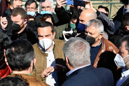 Αλ. Τσίπρας: Διακυβεύεται η παραμονή αγροτών στα χωράφια
