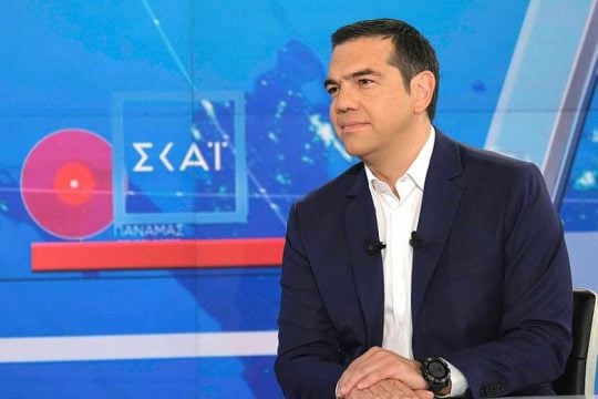Πώς σχολίασαν ΚΚΕ και ΜέΡΑ25 τη συνέντευξη Τσίπρα