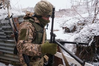 Παραμύθια με… δράκους έμπνευσης CIA και ΜΜΕ