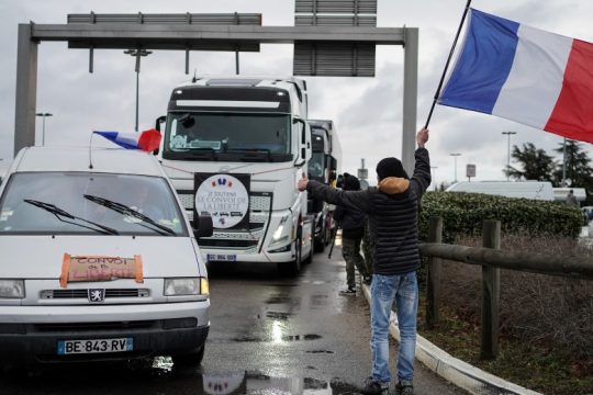 Προς το Παρίσι κινείται το «κομβόι της ελευθερίας»