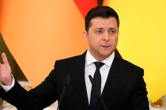 «Την Τετάρτη η εισβολή», λέει ο πρόεδρος της Ουκρανίας