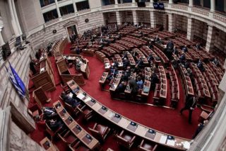 Πυρά και στην Ολομέλεια για το βίντεο της Σπάρτης