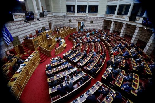 Με ευρεία πλειοψηφία περνούν τα εξοπλιστικά