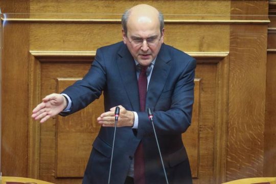 Ζητάει και τα ρέστα από τον ΣΥΡΙΖΑ για τη ΔΕΗ ο Χατζηδάκης
