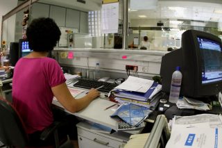 Προεκλογικές χάντρες 35 εκατ. ευρώ το πριμ σε δημόσιους υπαλλήλους