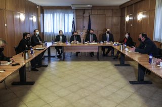 Απογοήτευσε τους αγρότες η συνάντηση με τους υπουργούς