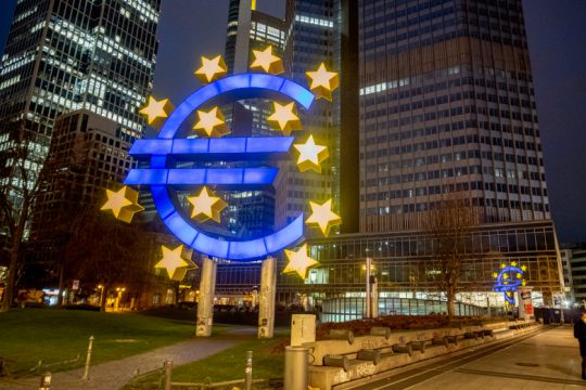 ΕΚΤ: Ο πόλεμος τα αλλάζει όλα στην οικονομία και τον πληθωρισμό