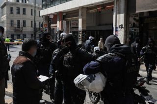 Φιάσκο, η τυφλή επιχείρηση-σκούπα