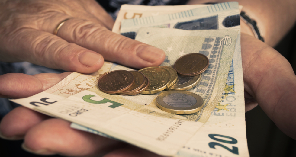 Θα βρέξει… επικουρικές στα τέλη Ιανουαρίου